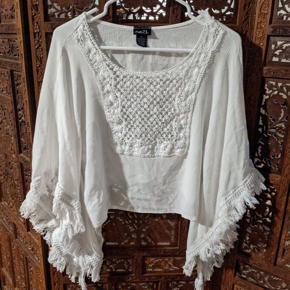 Rue21 Tops - Boho Rue 21 Billowy Blouse Size Medium